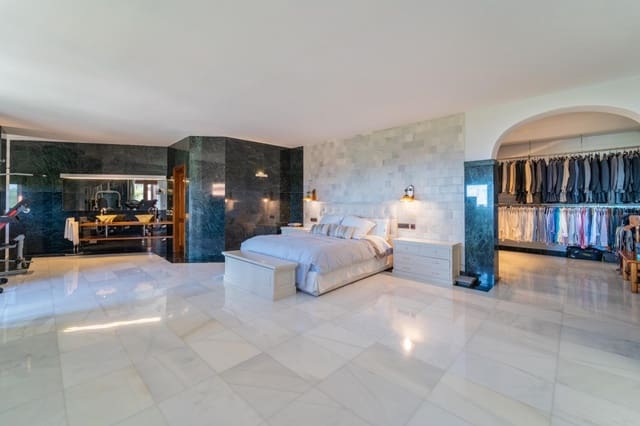 5 slaapkamer Villa te koop in Establiments, Palma de Mallorca - € 4.700.000 (Ref: 7371940)