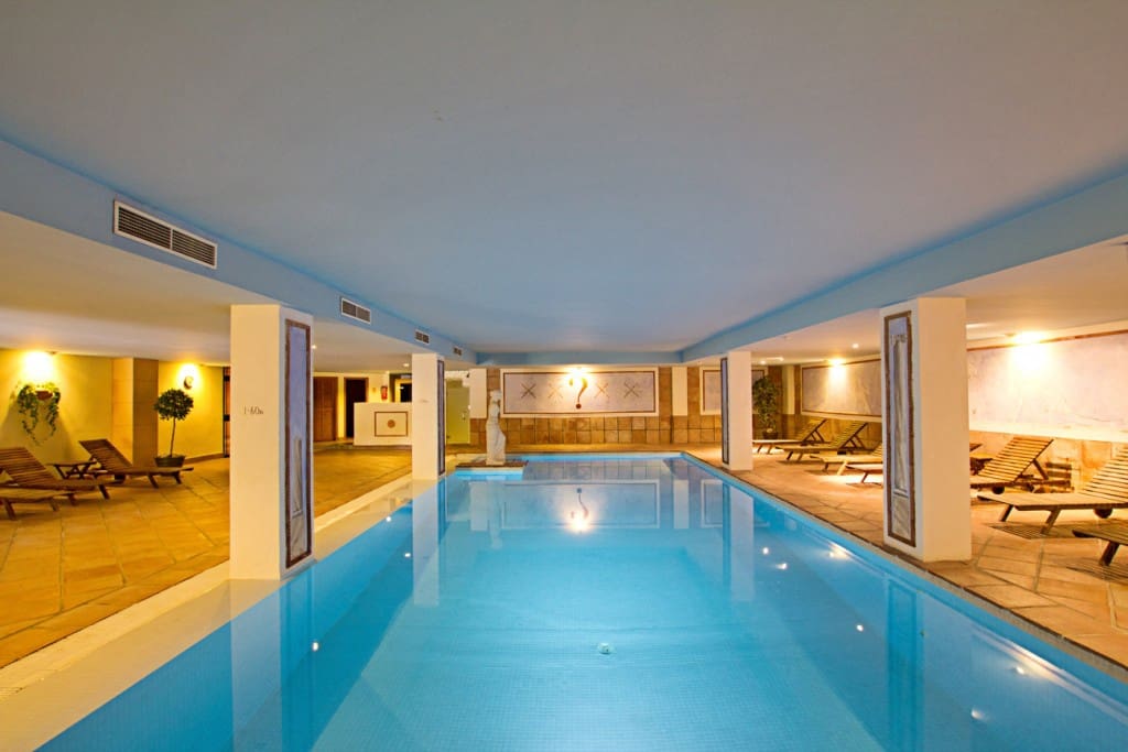 2 slaapkamer Appartement te koop in Bendinat met zwembad - € 945.000 (Ref: 7418895)