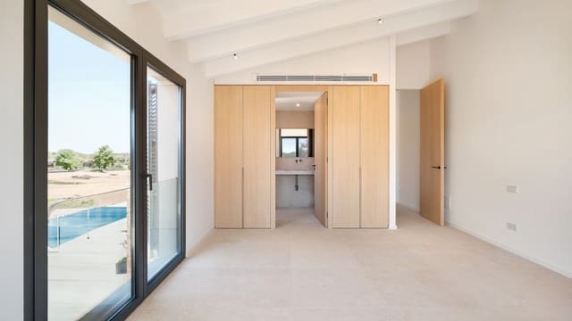 3 slaapkamer Finca/Landhuis te koop in Llucmajor met zwembad - € 3.950.000 (Ref: 8523237)