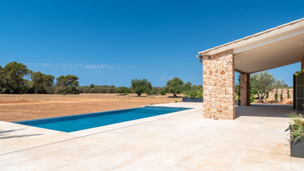 3 sovrum Finca/Hus på landet till salu i Llucmajor med pool - 3 950 000 € (Ref: 8523237)