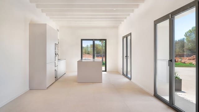 3 slaapkamer Finca/Landhuis te koop in Llucmajor met zwembad - € 3.950.000 (Ref: 8523237)