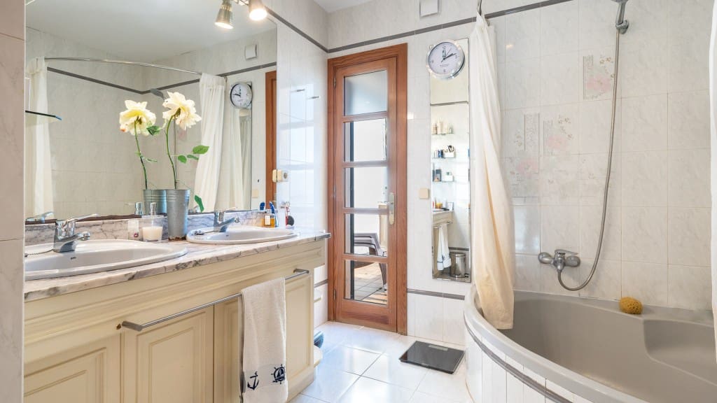 4 soveværelse Villa til salg i Palma de Mallorca med swimmingpool - € 1.600.000 (Ref: 8523244)