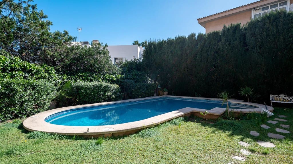 4 soveværelse Villa til salg i Palma de Mallorca med swimmingpool - € 1.600.000 (Ref: 8523244)