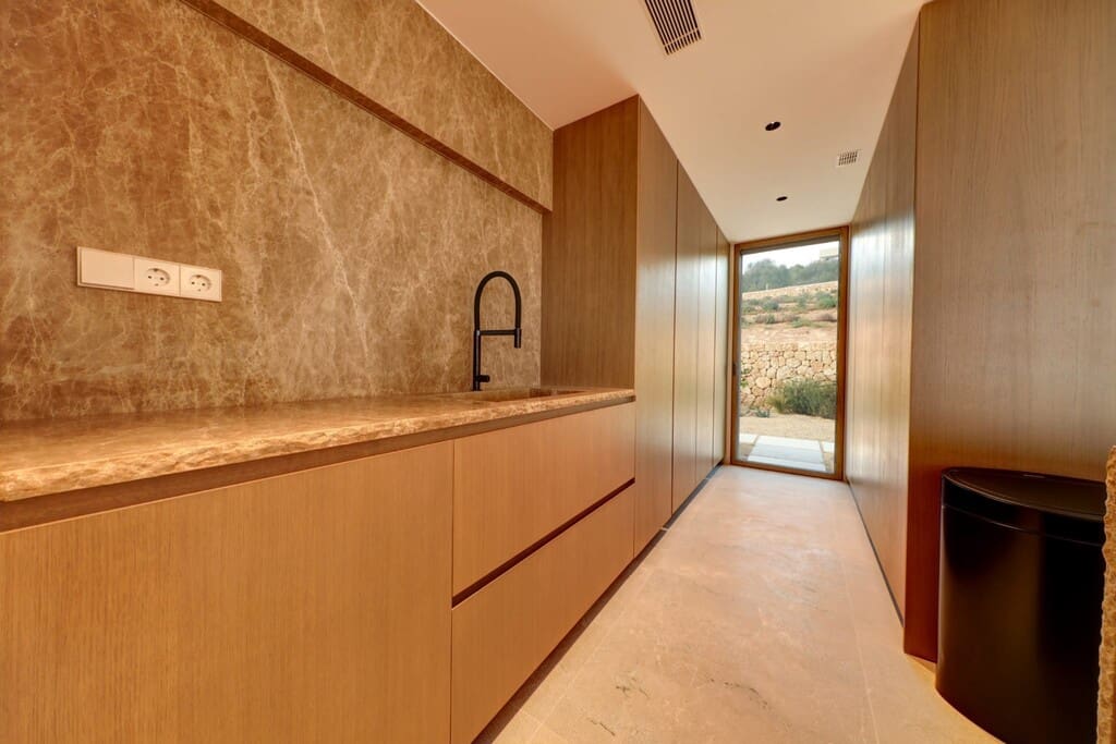 4 soveværelse Villa til salg i Puntiro med swimmingpool - € 4.500.000 (Ref: 8523259)