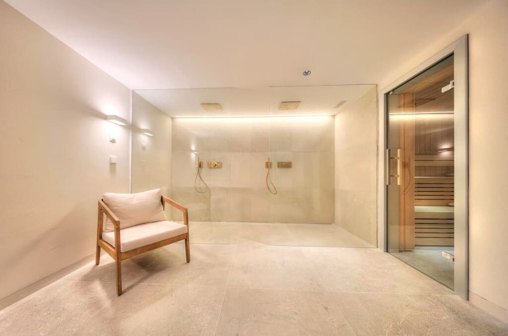 4 soveværelse Villa til salg i Puntiro med swimmingpool - € 4.500.000 (Ref: 8523259)