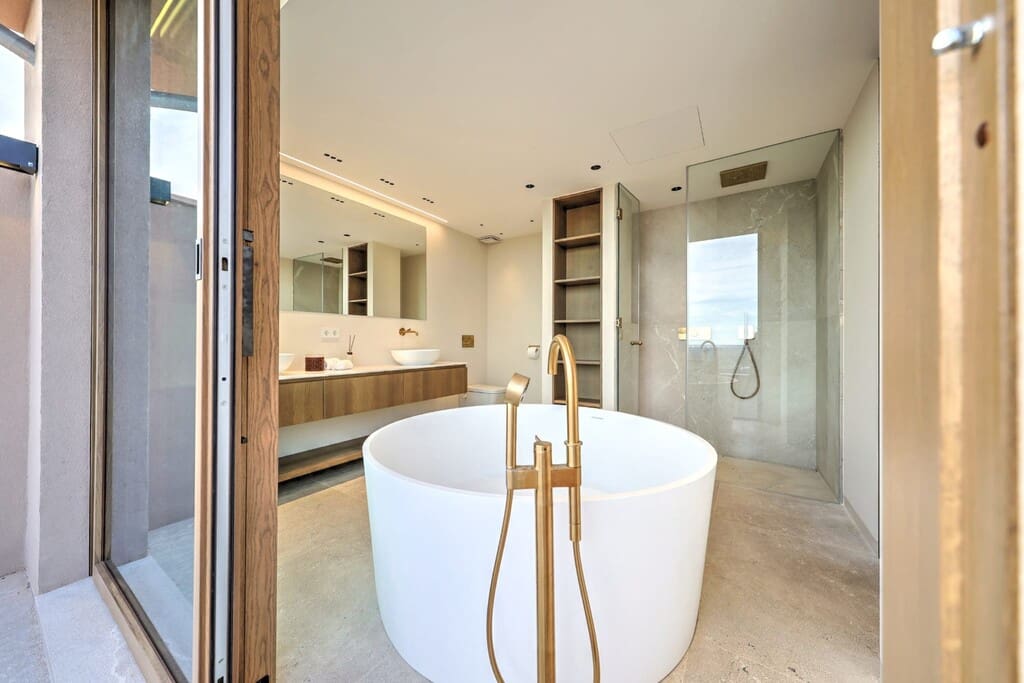 4 soveværelse Villa til salg i Puntiro med swimmingpool - € 4.500.000 (Ref: 8523259)