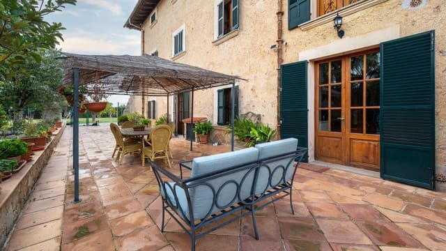 10 quarto Moradia para venda em Santa María del Camí com piscina - 8 975 000 € (Ref: 8523271)