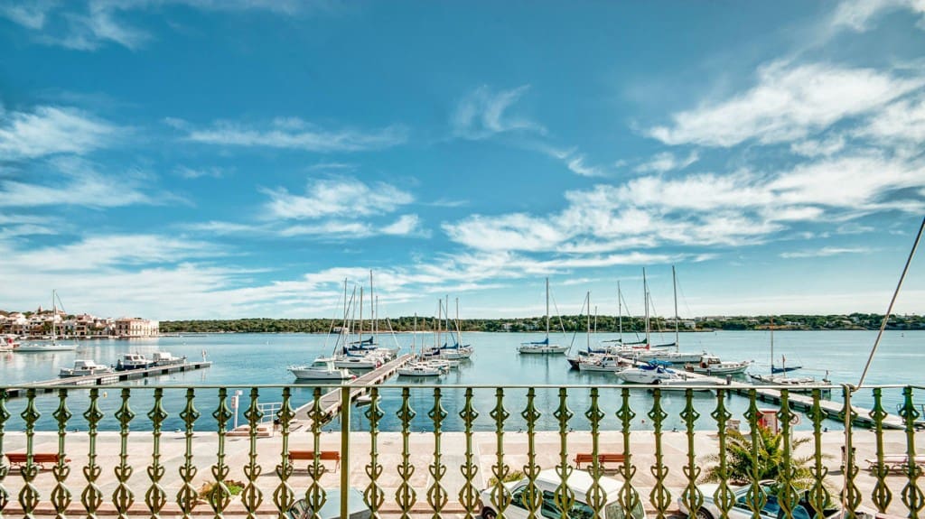 4 quarto Moradia para venda em Portocolom com piscina - 1 750 000 € (Ref: 8523280)