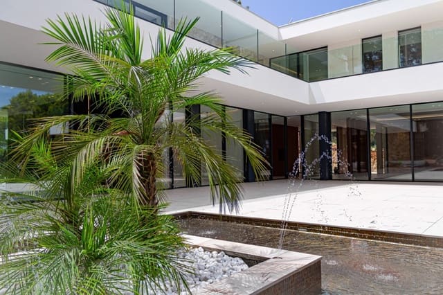 5 slaapkamer Villa te koop in Son Vida, Palma de Mallorca met zwembad - € 8.400.000 (Ref: 8523296)