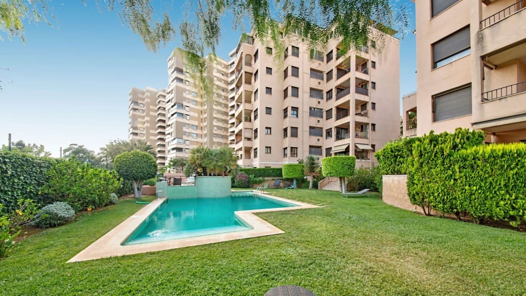 3 camera da letto Appartamento da affittare in Portixol con piscina - 1.980 € (Rif: 8523304)