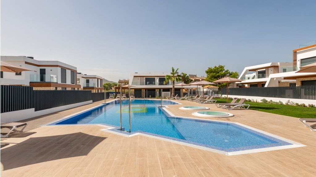 3 Zimmer Doppelhaus zu verkaufen in Cala Ratjada mit Pool - 947.000 € (Ref: 8523319)