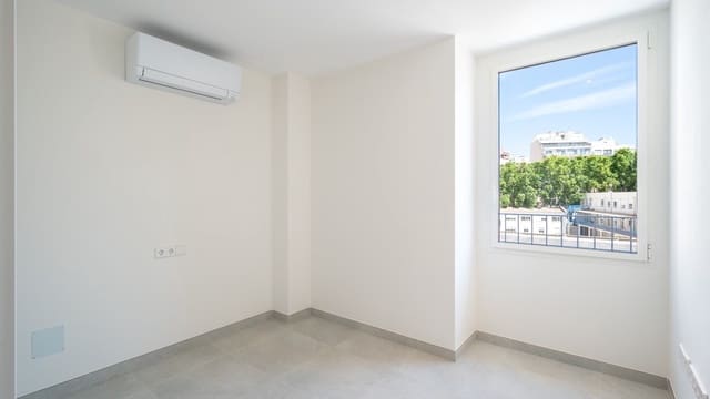 2 slaapkamer Appartement te huur in Palma de Mallorca - € 1.800 (Ref: 8523328)