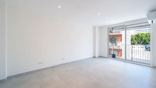 2 slaapkamer Appartement te huur in Palma de Mallorca - € 1.800 (Ref: 8523328)