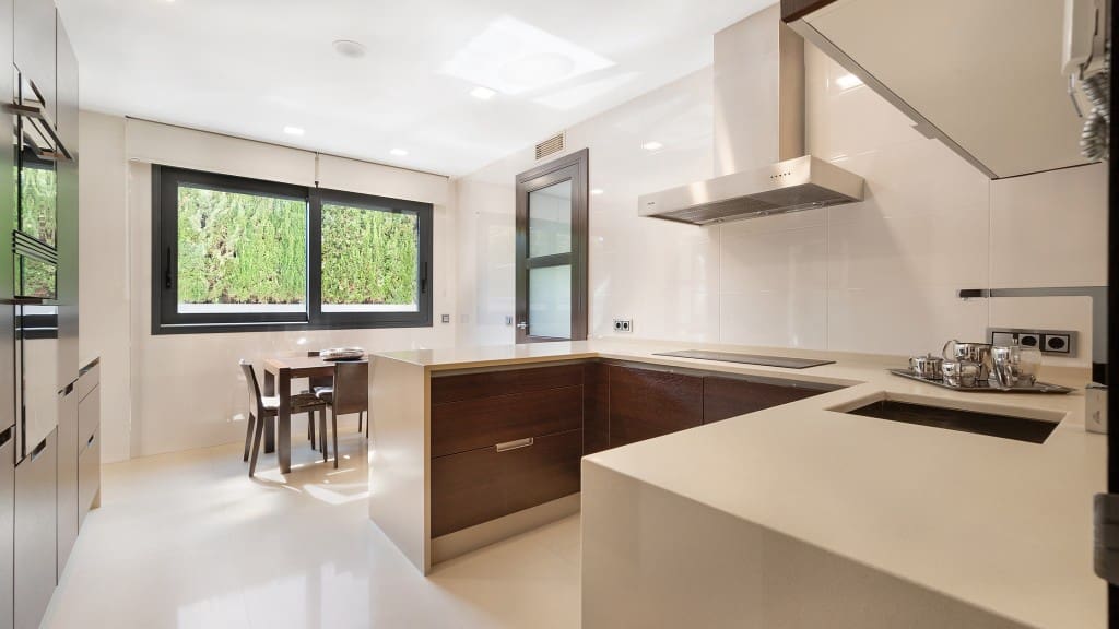 4 bedroom Villa for sale in Palma de Mallorca with pool - € 2,950,000 (Ref: 8523330)