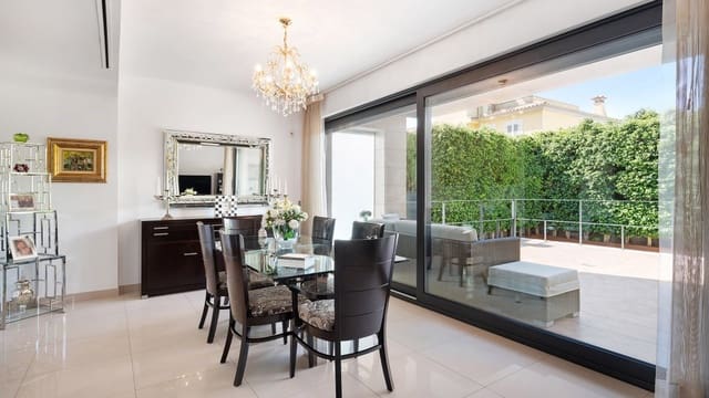 4 slaapkamer Villa te koop in Palma de Mallorca met zwembad - € 2.950.000 (Ref: 8523330)