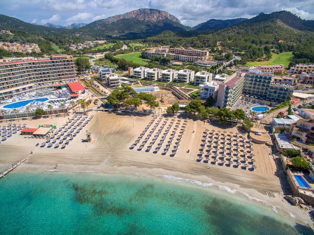 5 soveværelse Villa til salg i Es Camp De Mar / El Camp De Mar med swimmingpool - € 9.995.000 (Ref: 8523335)