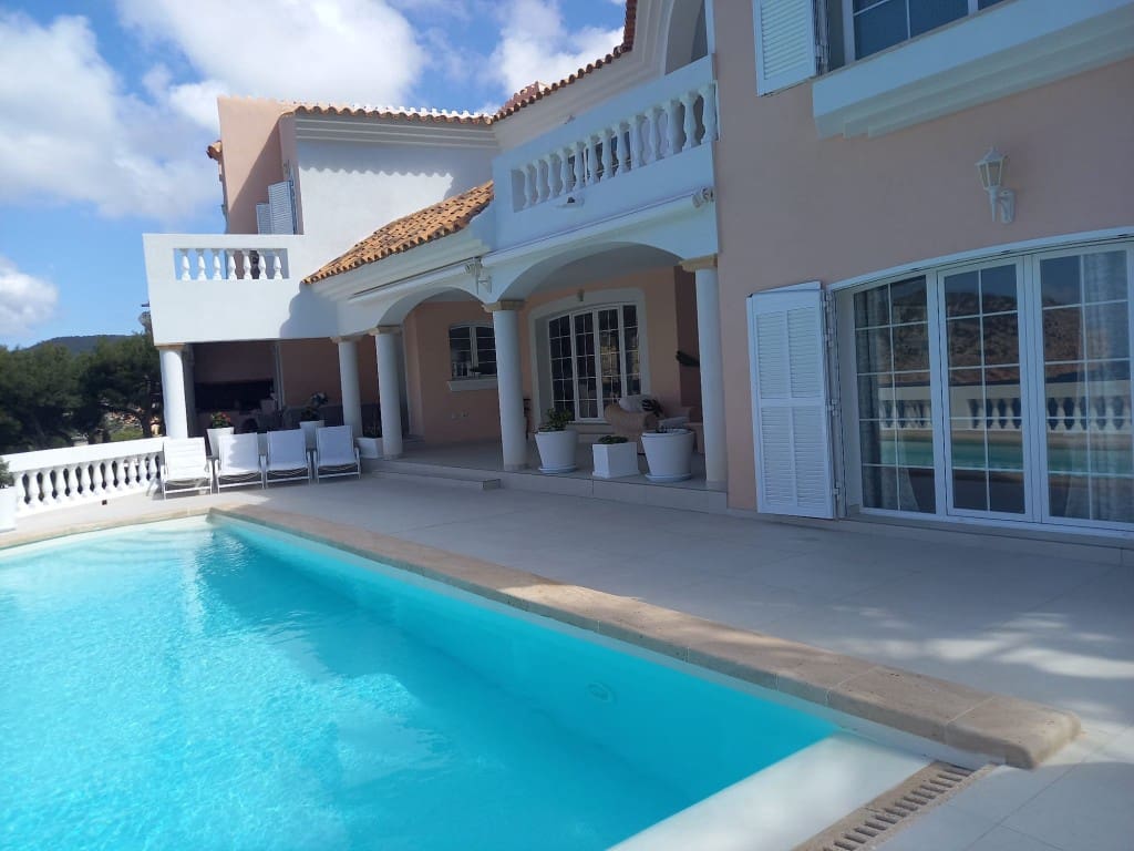 5 soveværelse Villa til salg i Es Camp De Mar / El Camp De Mar med swimmingpool - € 9.995.000 (Ref: 8523335)