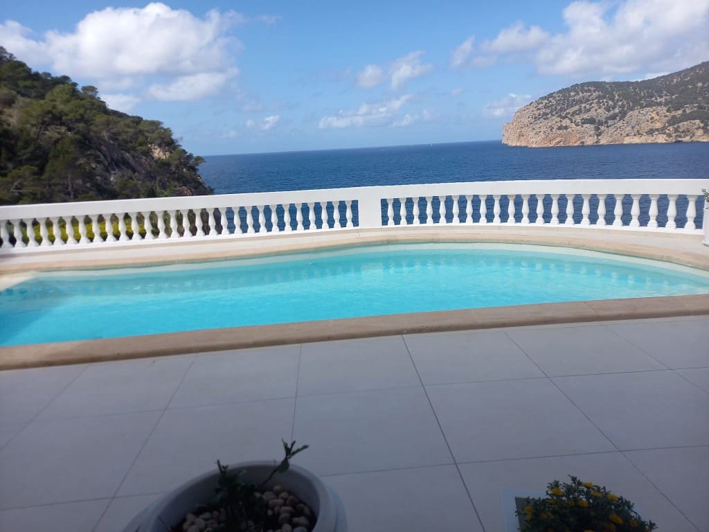 5 soveværelse Villa til salg i Es Camp De Mar / El Camp De Mar med swimmingpool - € 9.995.000 (Ref: 8523335)