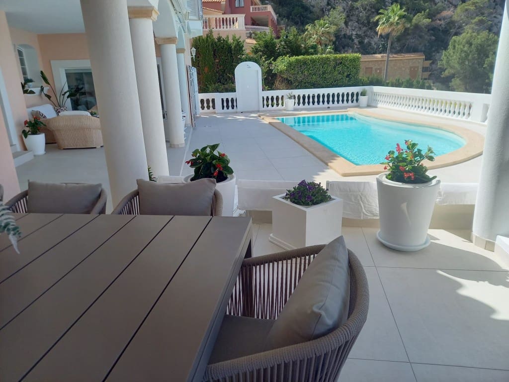 5 soveværelse Villa til salg i Es Camp De Mar / El Camp De Mar med swimmingpool - € 9.995.000 (Ref: 8523335)