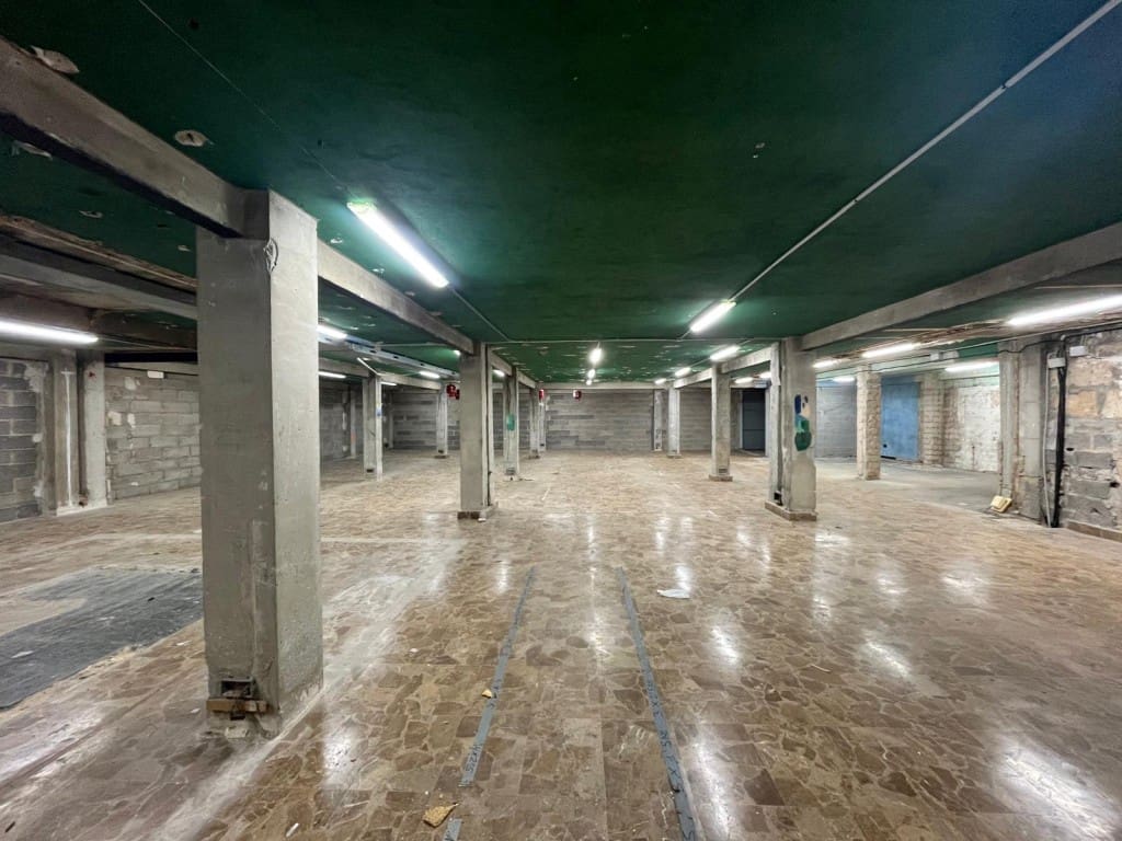 Kommersiell til salgs i Playa de Palma - € 2 500 000 (Ref: 8523337)