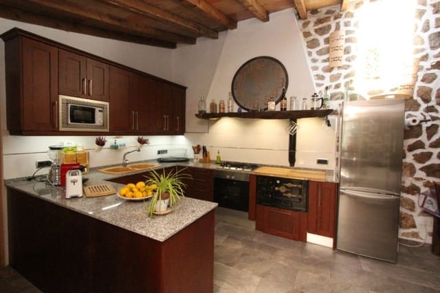 2 slaapkamer Finca/Landhuis te koop in Sóller met zwembad - € 585.000 (Ref: 8523342)