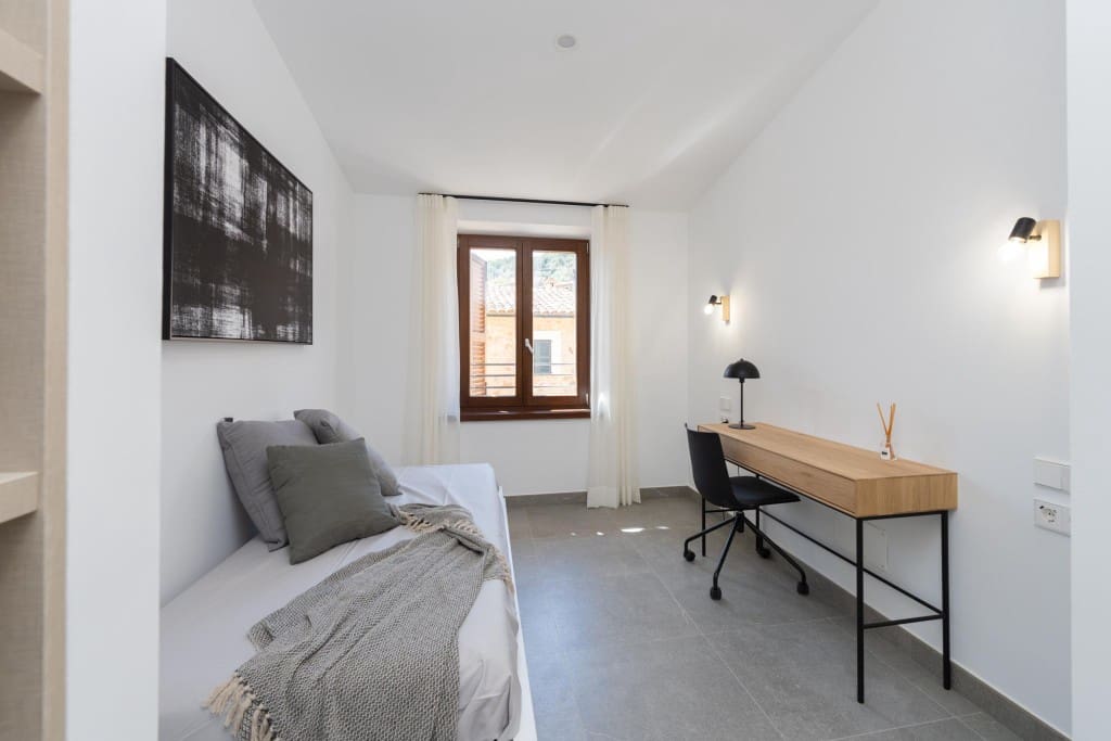 3 soveværelse Semi-Rækkehus til salg i Fornalutx med swimmingpool - € 1.550.000 (Ref: 8523356)