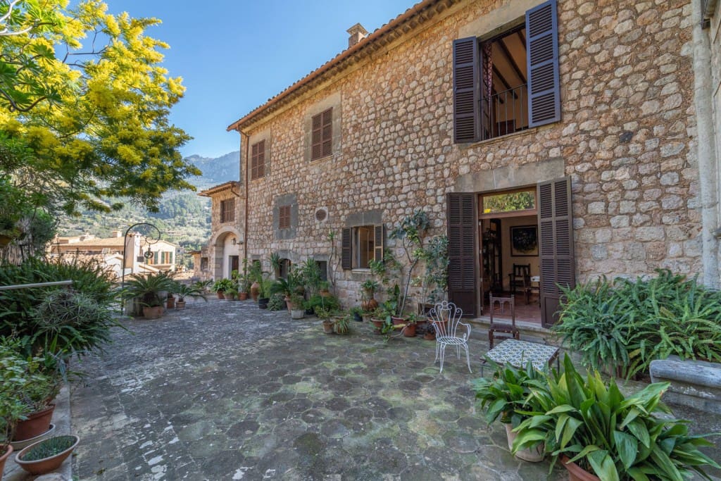 10 soveværelse Villa til salg i Fornalutx - € 3.200.000 (Ref: 8523358)