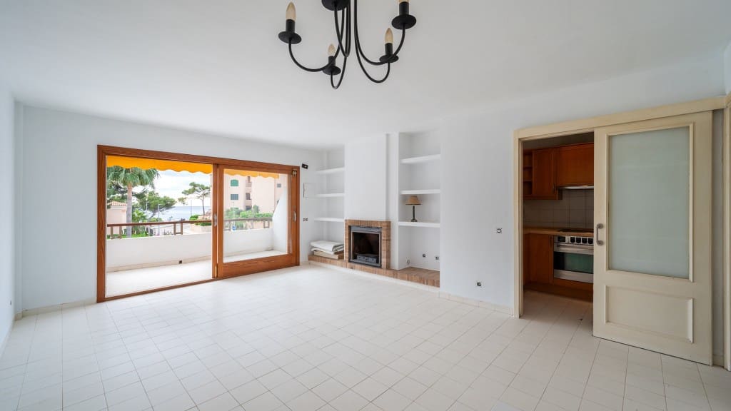 2 soveværelse Lejlighed til salg i Es Camp De Mar / El Camp De Mar med swimmingpool - € 545.000 (Ref: 8523380)