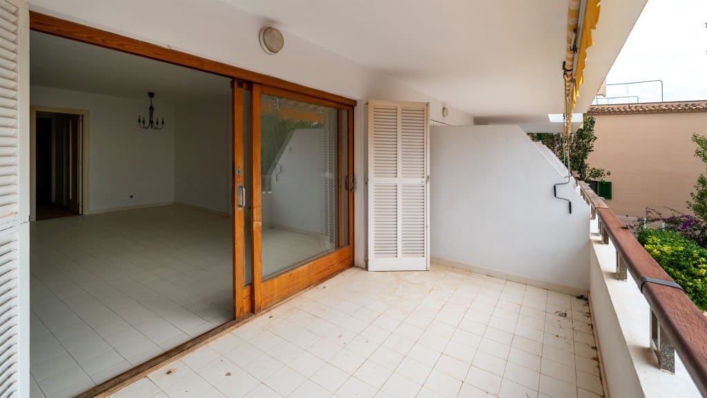 2 soveværelse Lejlighed til salg i Es Camp De Mar / El Camp De Mar med swimmingpool - € 545.000 (Ref: 8523380)