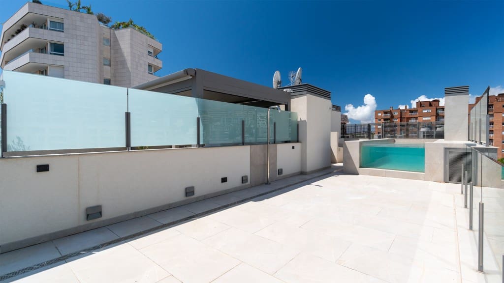 3 soverom Penthouse til salgs i Palma de Mallorca med svømmebasseng - € 5 100 000 (Ref: 8523381)