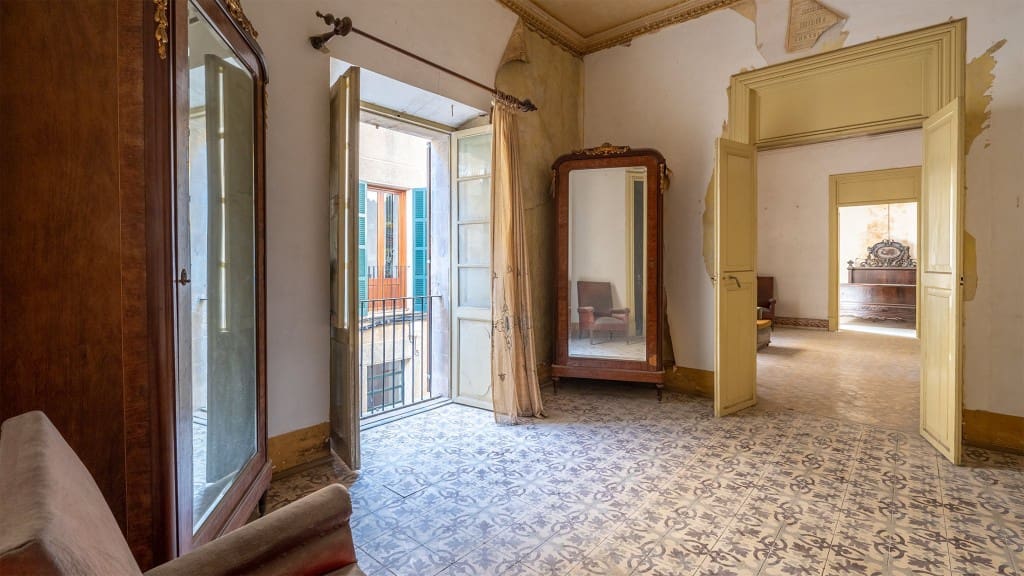 7 slaapkamer Hotel te koop in Manacor - € 1.300.000 (Ref: 8523411)