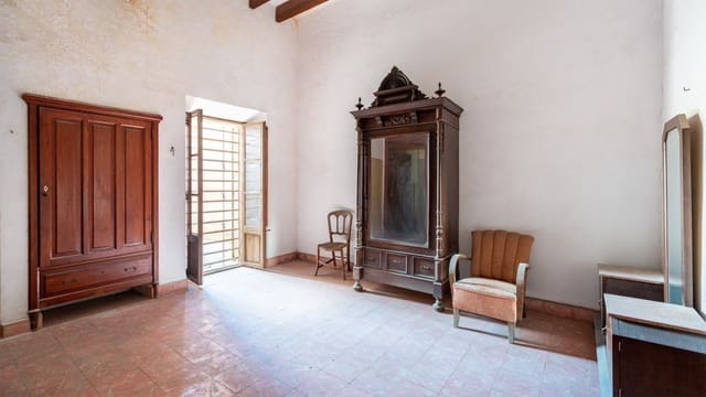 7 slaapkamer Hotel te koop in Manacor - € 1.300.000 (Ref: 8523411)