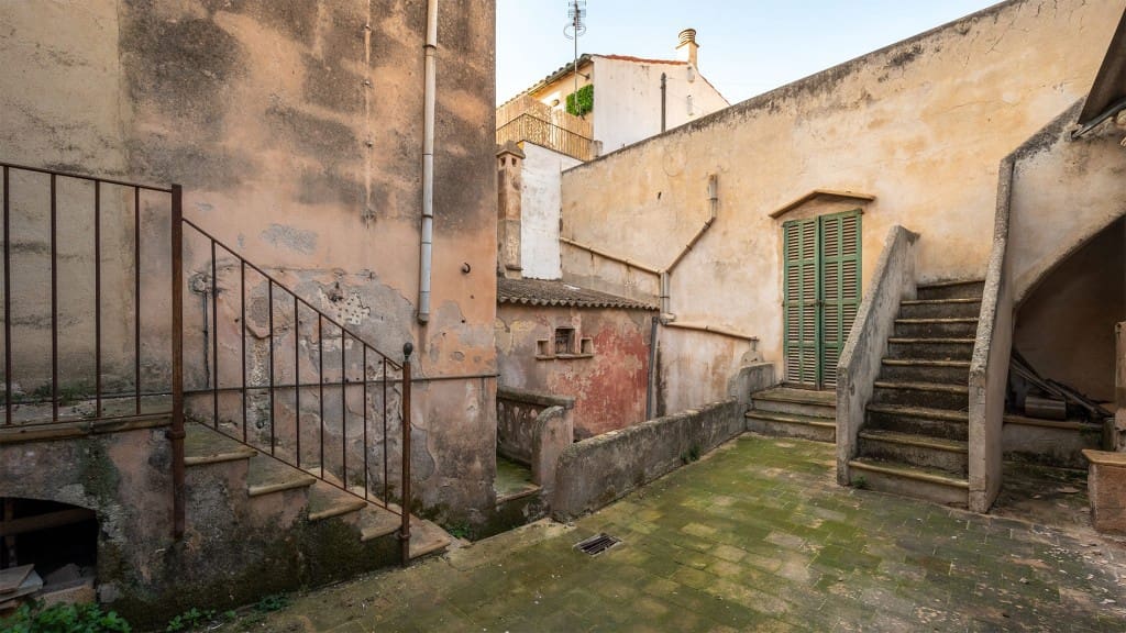 7 slaapkamer Hotel te koop in Manacor - € 1.300.000 (Ref: 8523411)