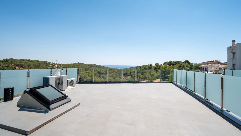 4 bedroom Villa for sale in Genova with pool - € 2,500,000 (Ref: 8523444)