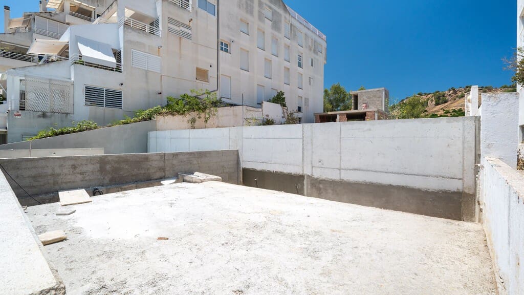 4 bedroom Villa for sale in Genova with pool - € 2,500,000 (Ref: 8523444)