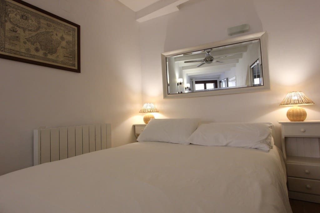 3 bedroom Apartment for sale in Palma de Mallorca - € 800,000 (Ref: 8523445)