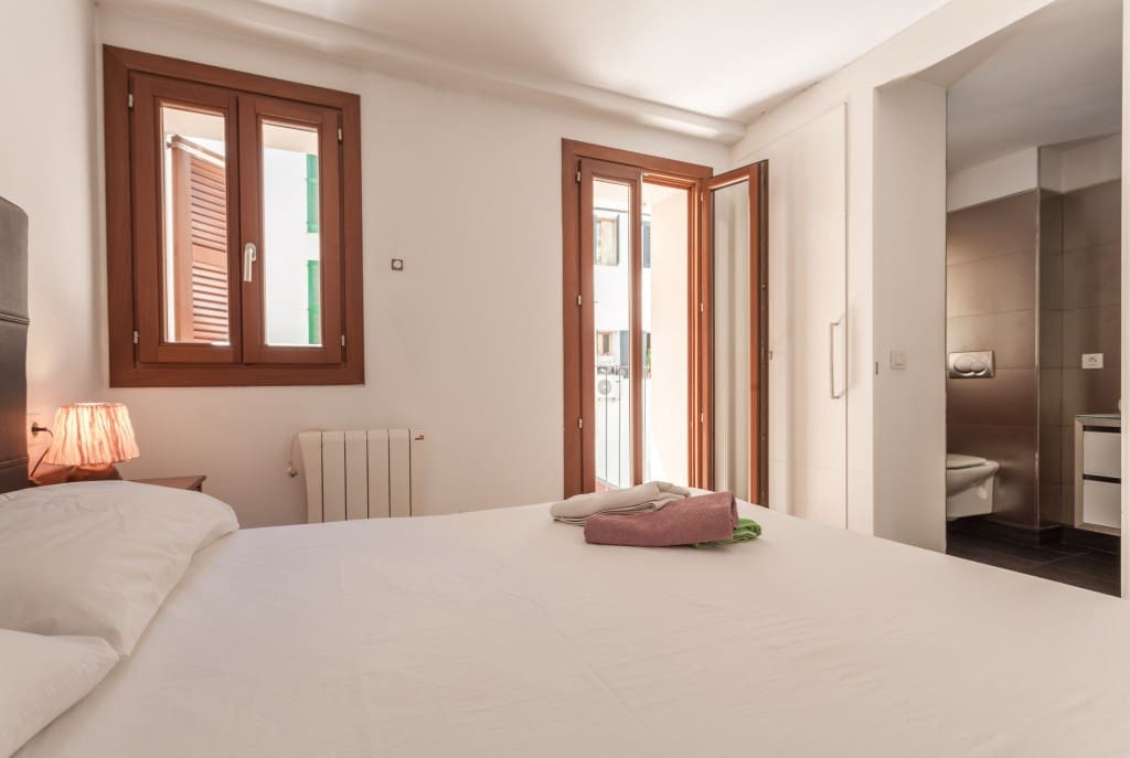3 bedroom Apartment for sale in Palma de Mallorca - € 1,200,000 (Ref: 8523446)