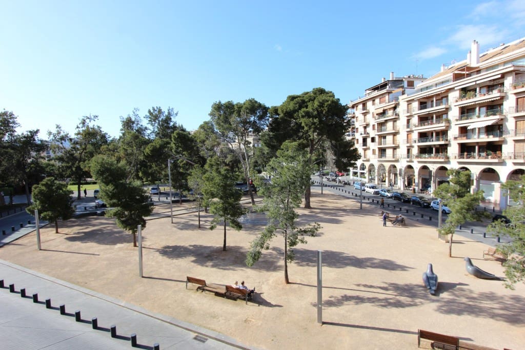 3 bedroom Apartment for sale in Palma de Mallorca - € 1,200,000 (Ref: 8523446)
