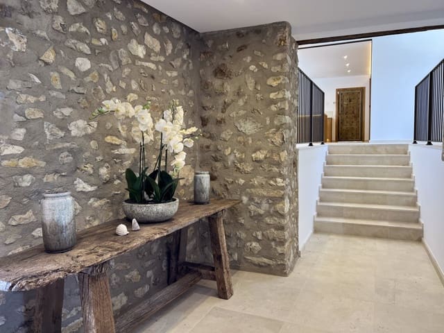 5 bedroom Finca/Country House for sale in Es Capdella, Calvià with pool - € 4,500,000 (Ref: 8523448)