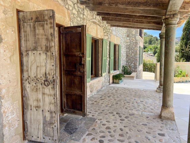 5 bedroom Finca/Country House for sale in Es Capdella, Calvià with pool - € 4,500,000 (Ref: 8523448)