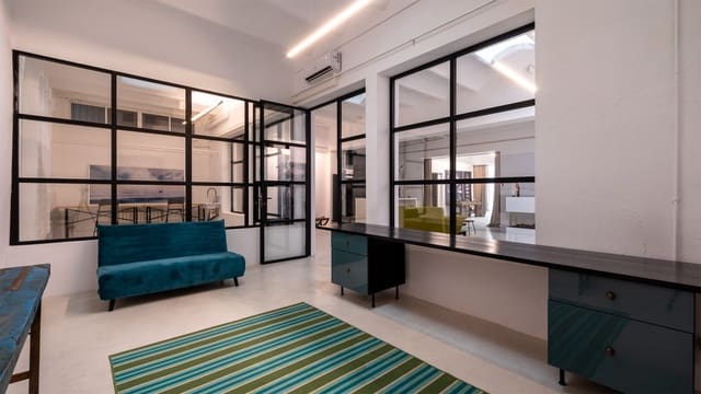 1 slaapkamer Commercieel te koop in El Terreno, Palma de Mallorca - € 690.000 (Ref: 8523456)