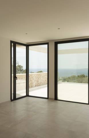 4 slaapkamer Villa te koop in Portals Nous, Calvià met zwembad - € 5.500.000 (Ref: 8523480)