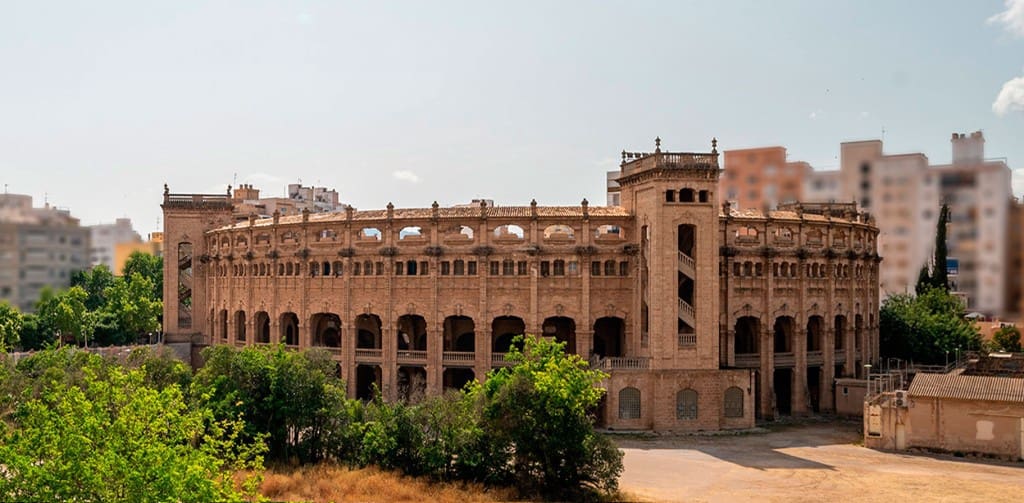 8 bedroom Villa for sale in Palma de Mallorca - € 975,000 (Ref: 8523494)