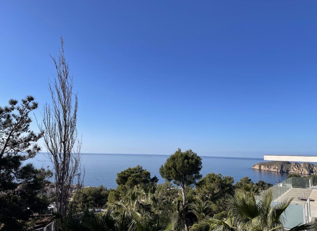 4 slaapkamer Villa te koop in Santa Ponsa met zwembad - € 9.890.000 (Ref: 8523496)