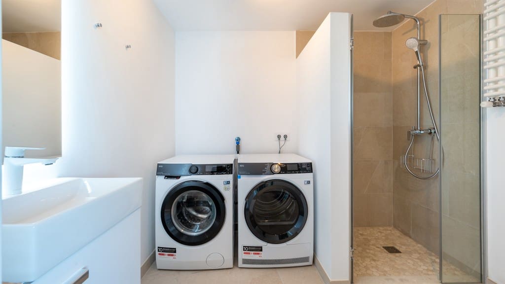 3 sypialnia Willa na sprzedaż w Llubi z basenem - 1 250 000 € (Ref: 8523513)
