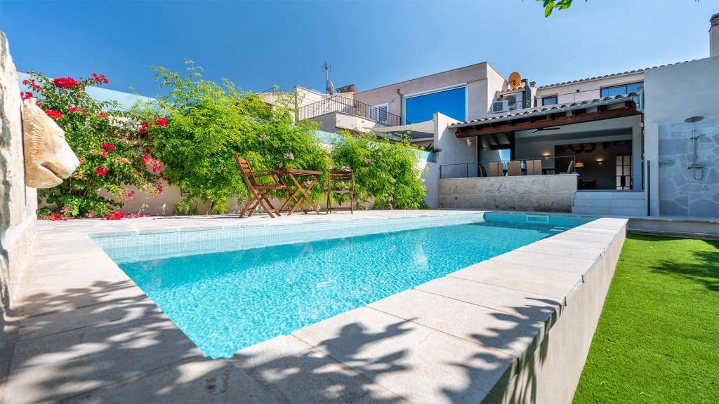 3 sypialnia Willa na sprzedaż w Llubi z basenem - 1 250 000 € (Ref: 8523513)