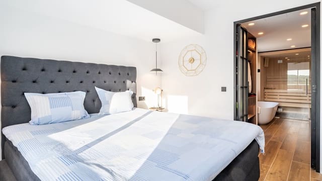 2 slaapkamer Appartement te koop in Puerto Portals, Calvià - € 890.000 (Ref: 8523616)