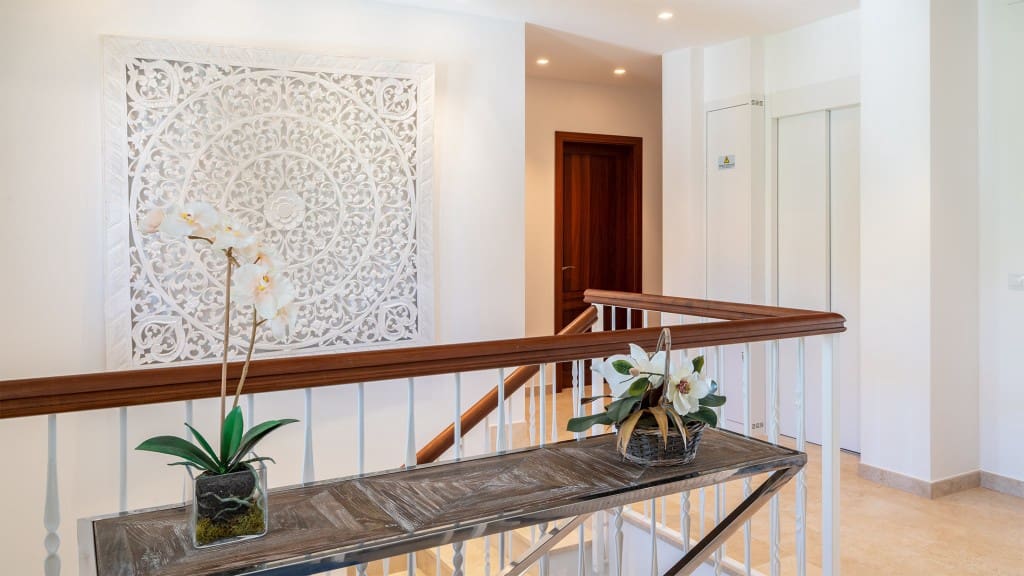 5 bedroom Villa for sale in Santa Ponsa with pool garage - € 4,100,000 (Ref: 8523617)