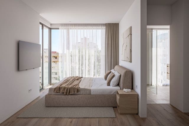 2 slaapkamer Appartement te koop in Palma de Mallorca met zwembad - € 745.000 (Ref: 8523634)