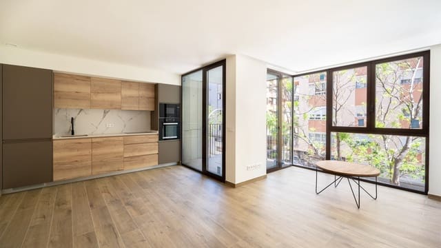 2 slaapkamer Appartement te koop in Santa Catalina, Palma de Mallorca met zwembad - € 999.000 (Ref: 8524889)